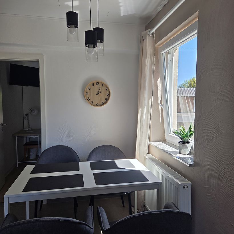 Essbereich (1 von 2) – Apartment 2, „Kroppacher Schweiz“ in Müschenbach