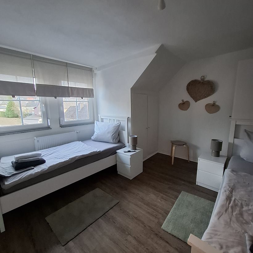 Schlafzimmer 1 (2 von 2) – 2. Obergeschoss in Mündersbach