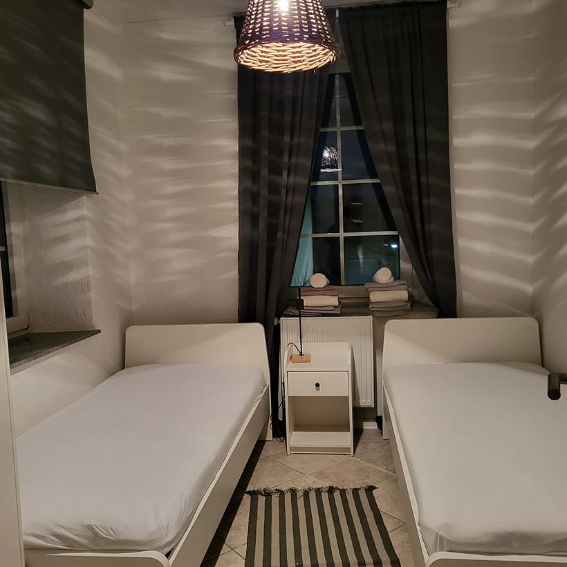 Schlafzimmer 1 – Apartment 2, Erdgeschoss in Mündersbach