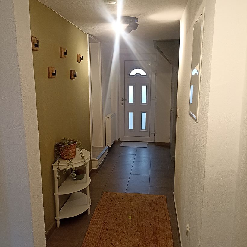Flur – Apartment 1, „Am Weiherplatz“ in Norken