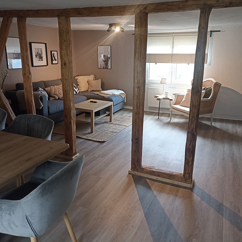 Wohnbereich (2 von 3) – Apartment 1, „Am Weiherplatz“ in Norken
