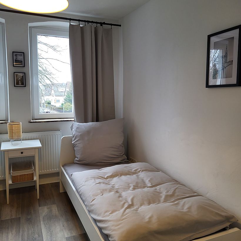 Schlafzimmer 2 (2 von 3) – Apartment 3, „Am Weiherplatz“ in Norken