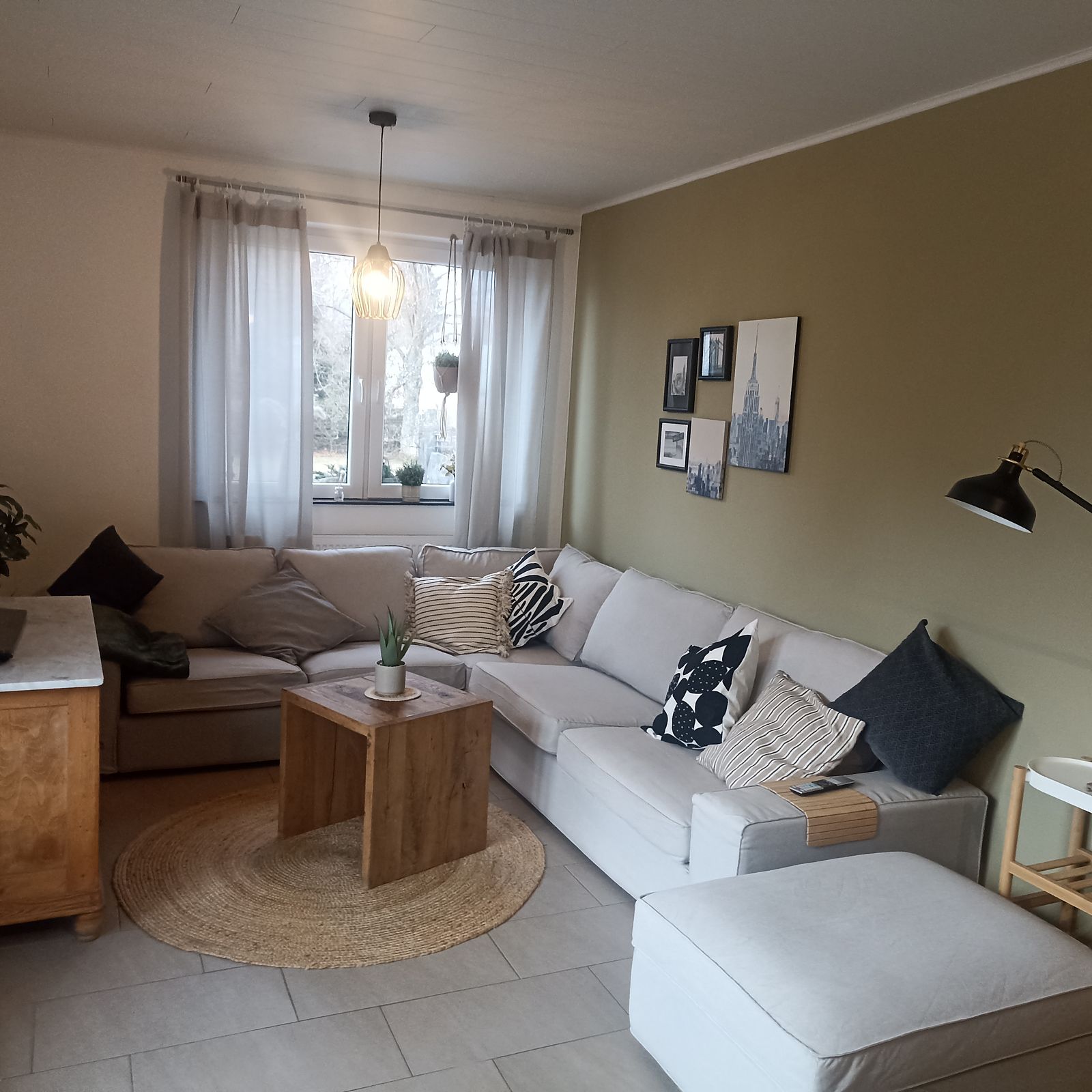 Wohnbereich (1 von 2) – Apartment 4, „Am Weiherplatz“ in Norken