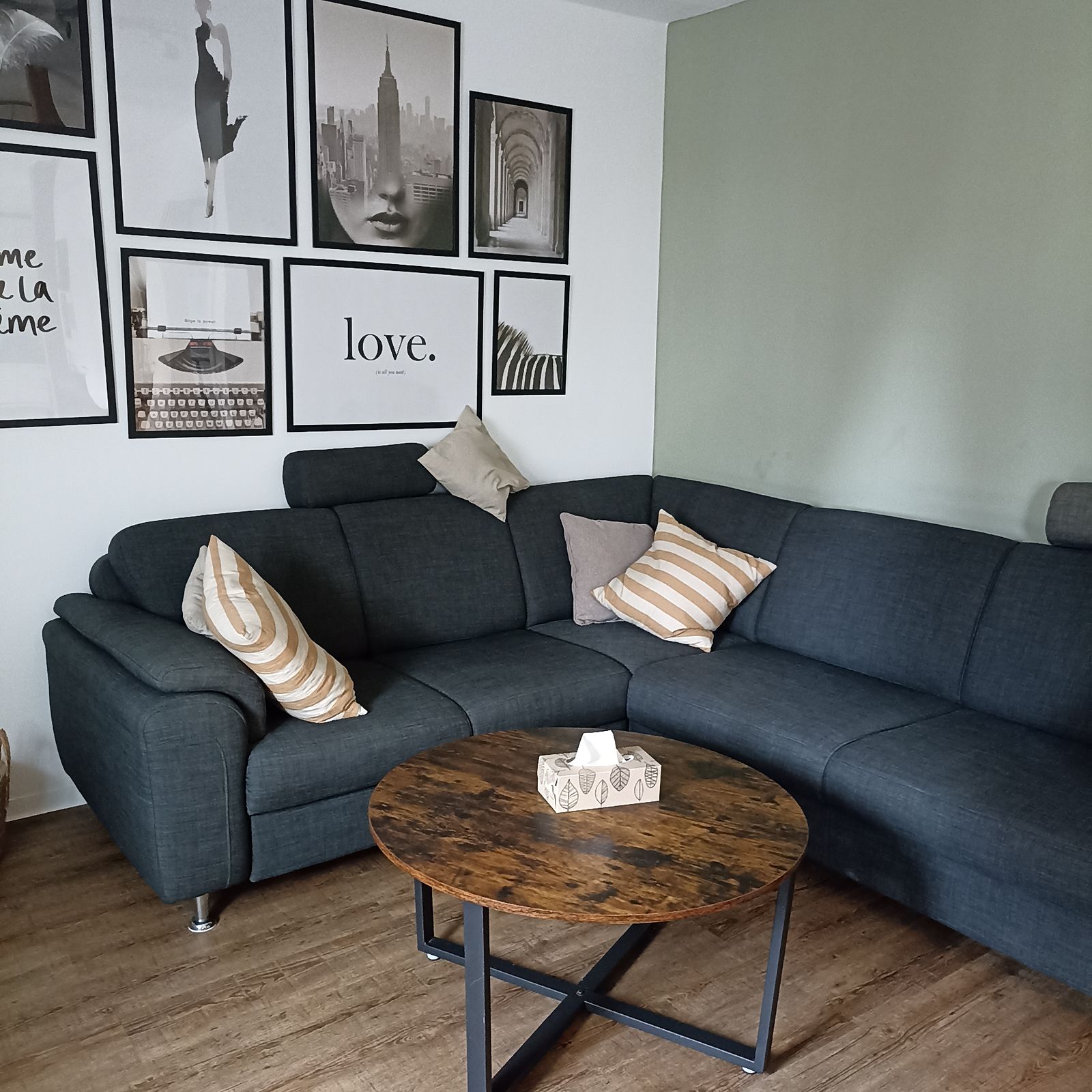 Wohnbereich (1 von 3) – Apartment „Zur Tenne“, Norken